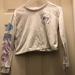 Aeropostale Cropped T Shirt Women's Small The OG Tee Tomboy Tee Gray Long Sleeve